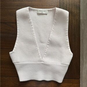 Aritzia sculpt knit deep V tank- lilac Women’s XS